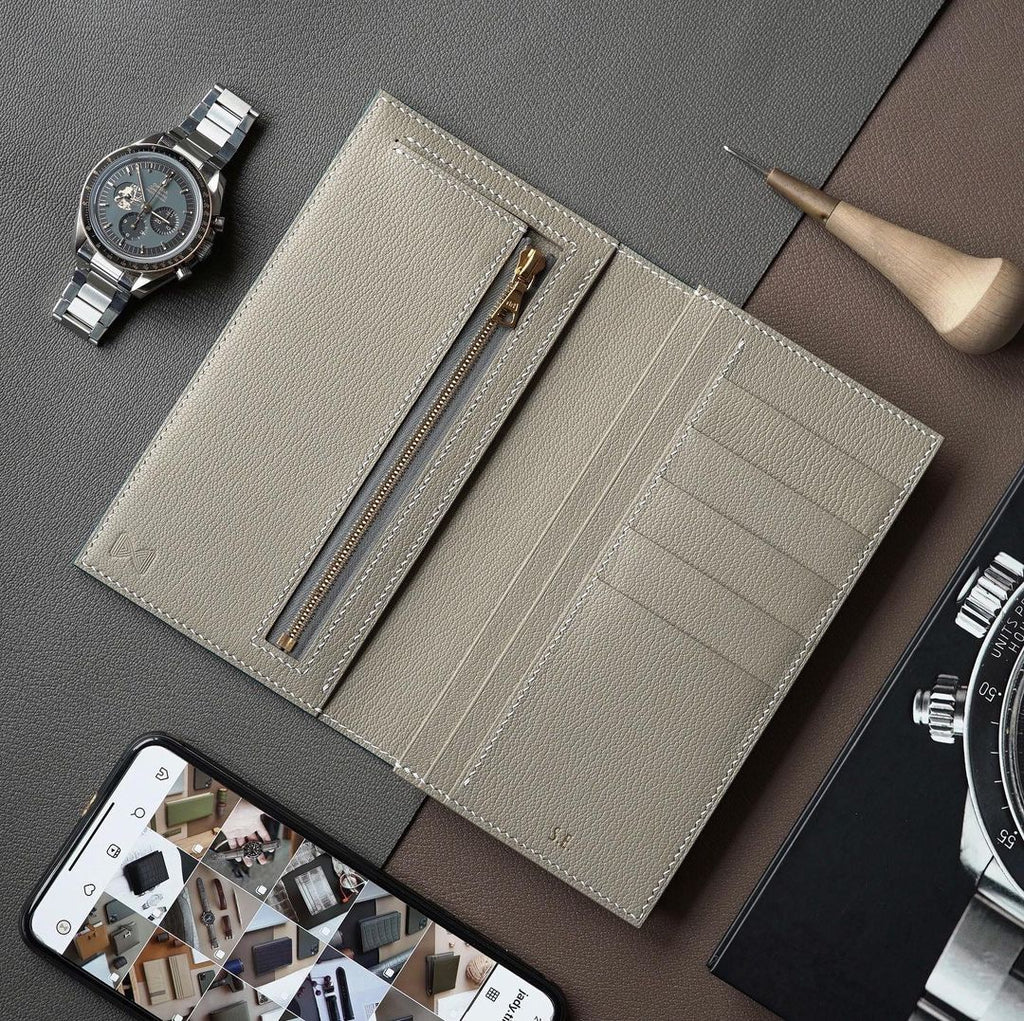 กระเป๋าสตางค์ใบยาวสีน้ำเงินมารีน x สีเบจอ่อน