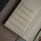 กระเป๋าสตางค์ใบยาวสีน้ำเงินมารีน x สีเบจอ่อน