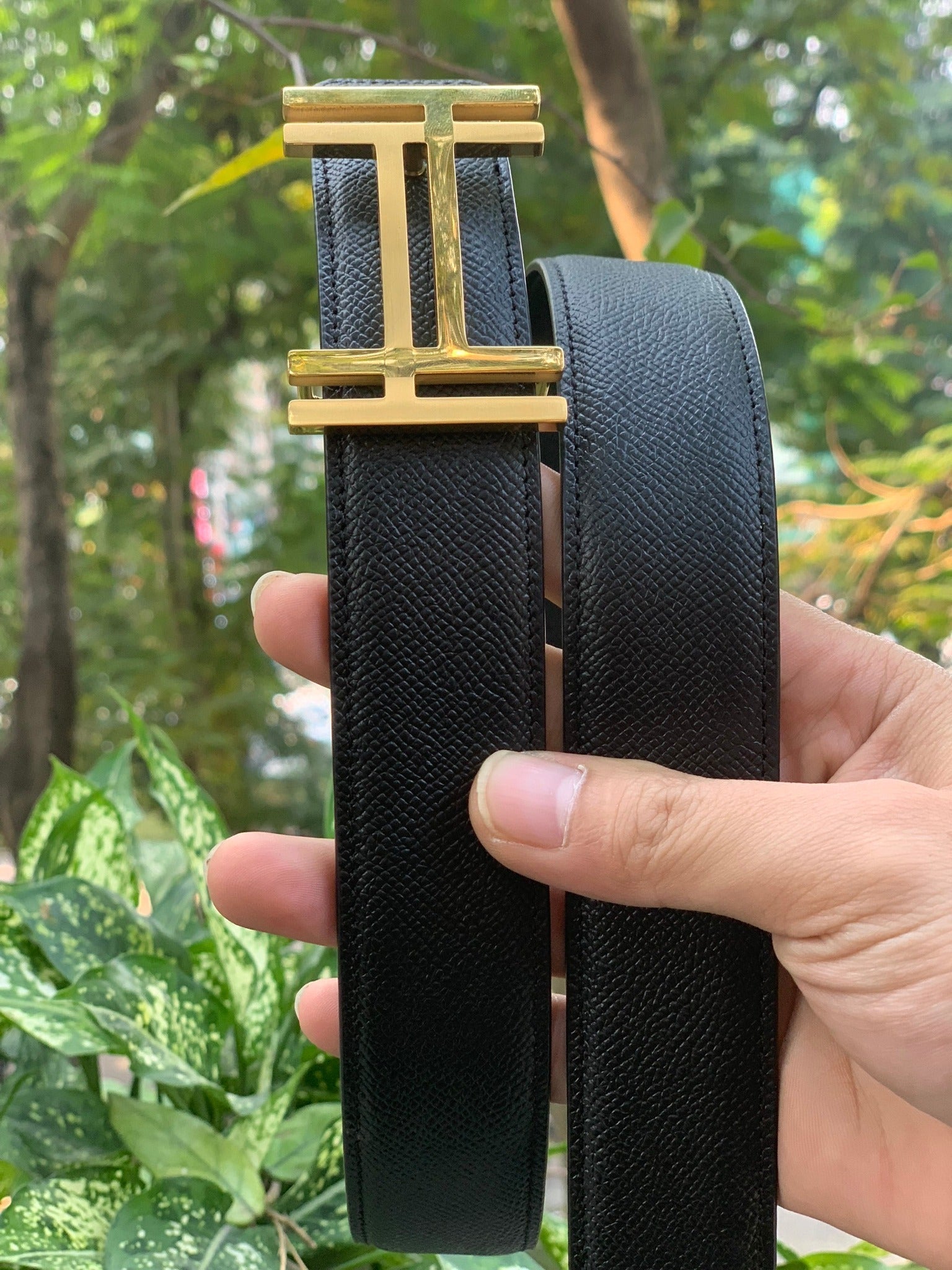 Hand-stitched Full-grain Cowhide Belt