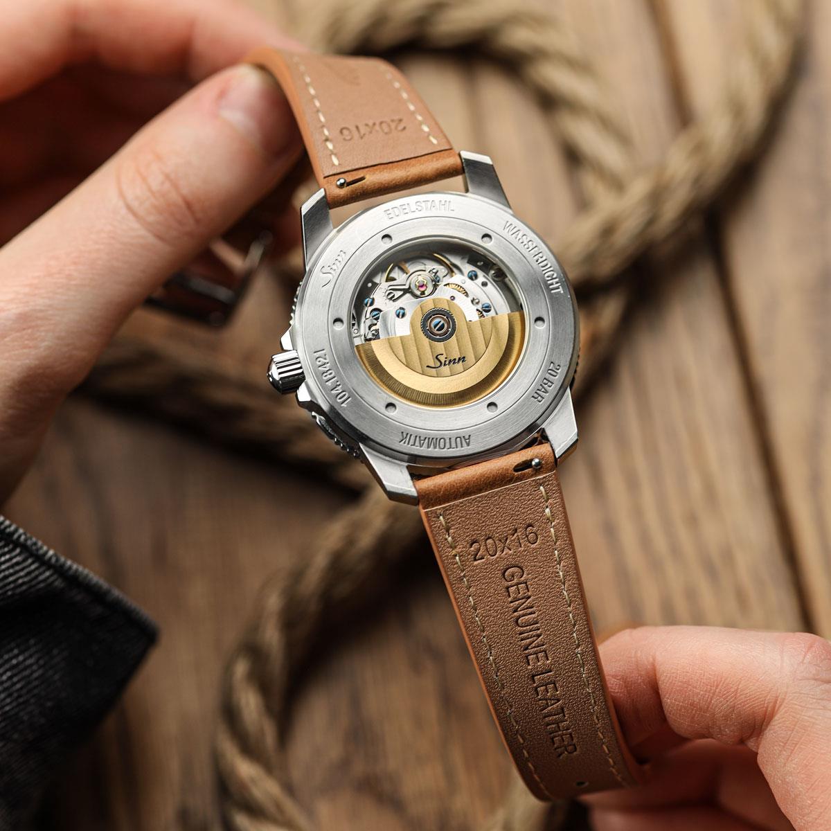Bracelet de montre en cuir plat Brixham en brun clair pastel - Élégance douce et raffinée