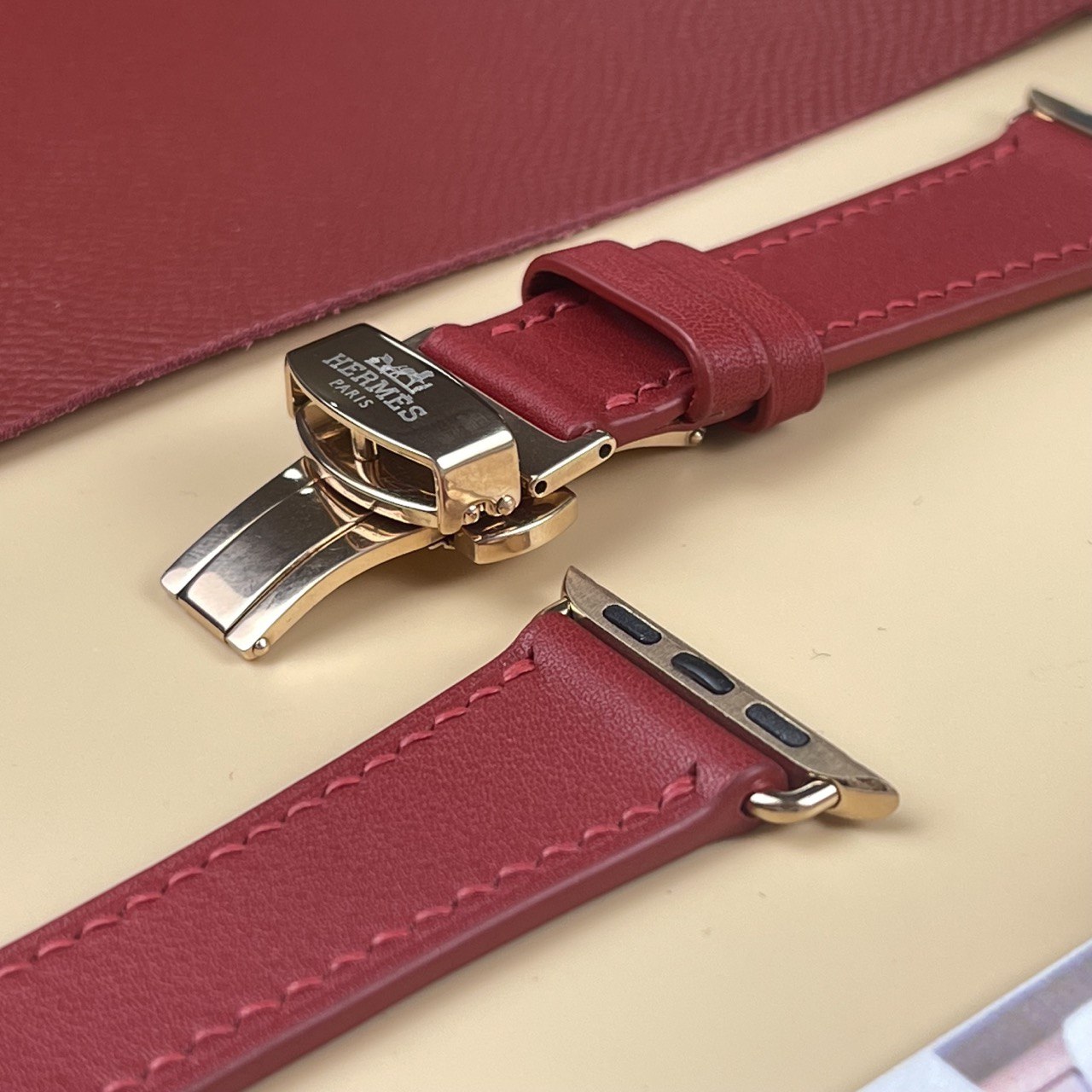 สายนาฬิกา Swift Leather สำหรับ Apple Watch, นาฬิกากลไก - สีไวน์แดง SW2210