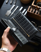 กระเป๋าสตางค์ Command ลายหนังจระเข้