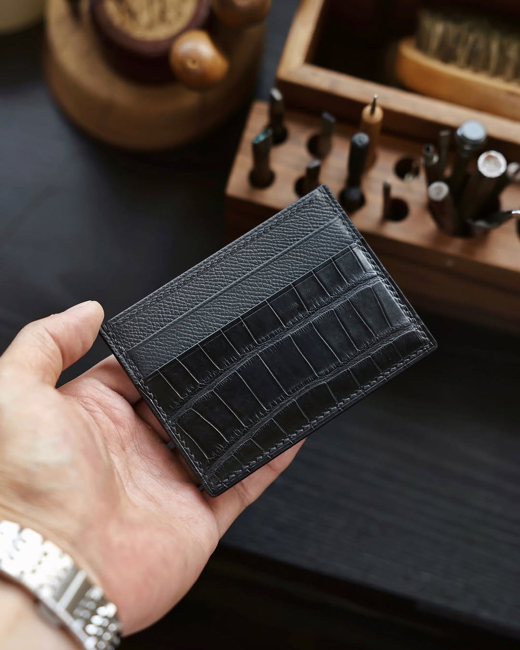 Card holder Epsom mix Cá Sấu Croc Đen