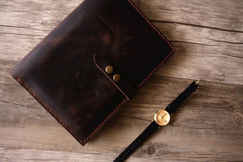 iPad Custom Leather Art Portfolio
