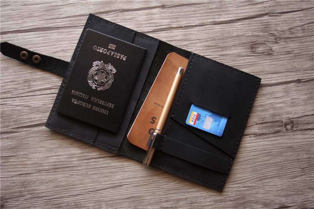 Personalized Leather Mens Passport Holder Case