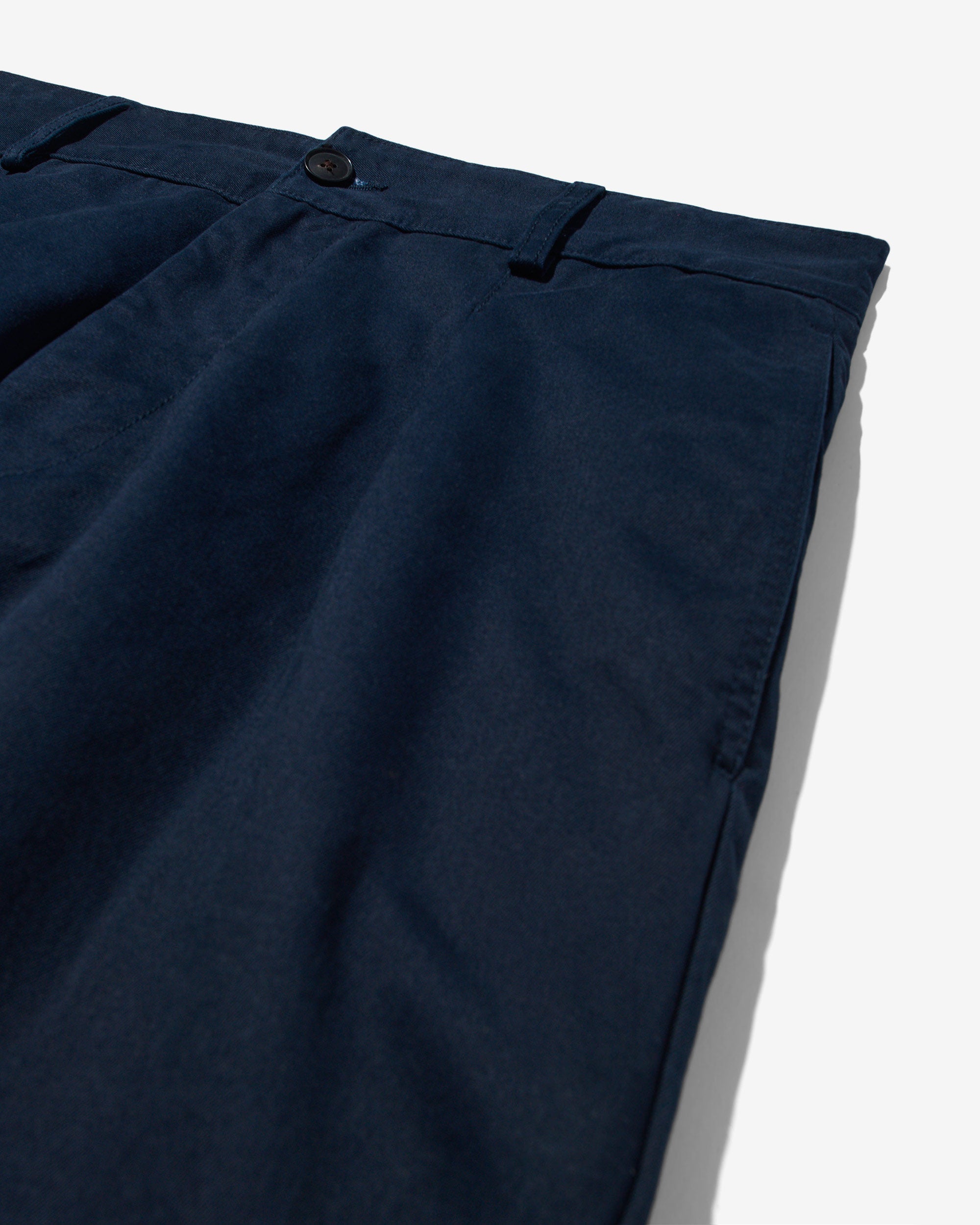 Single-Pleat Baggy Shorts