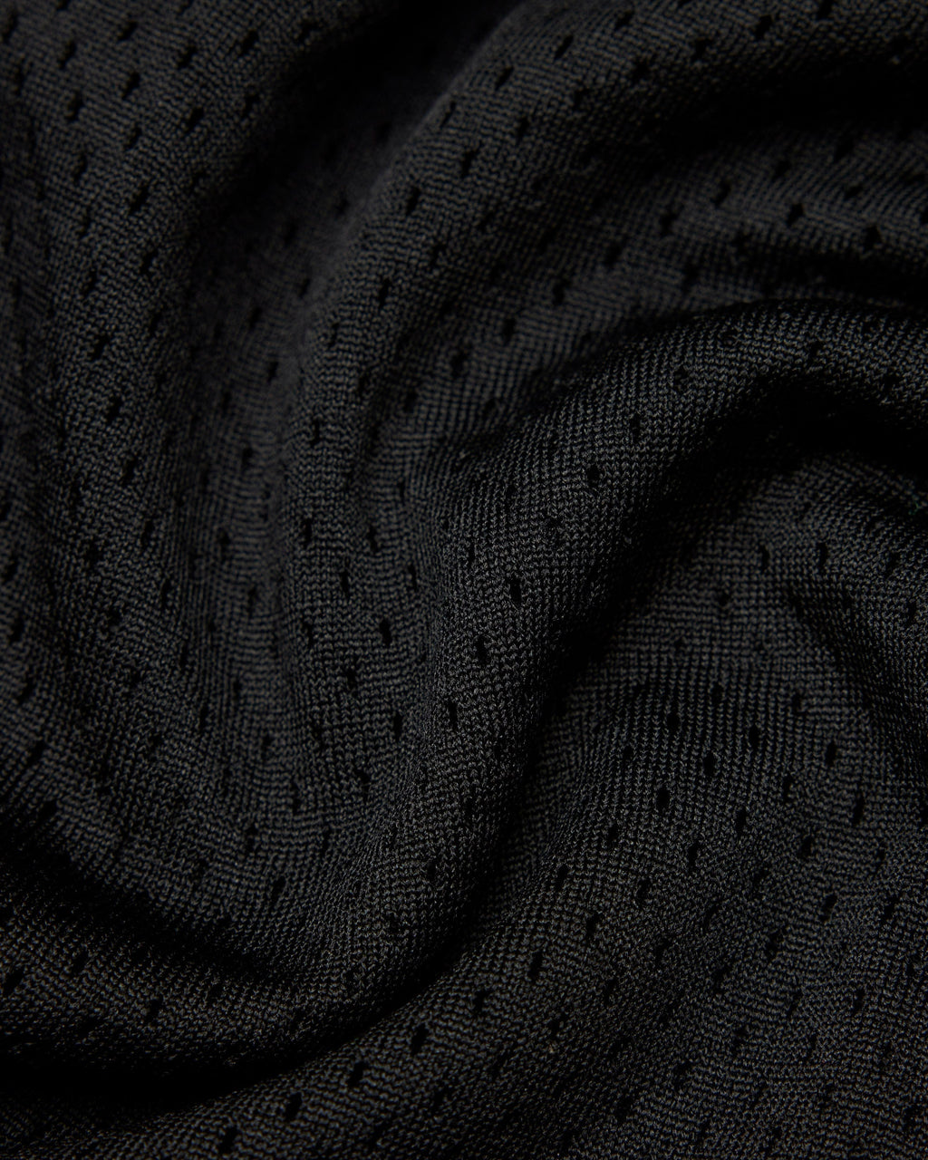 Athletic Mesh Relaxed Short 7"