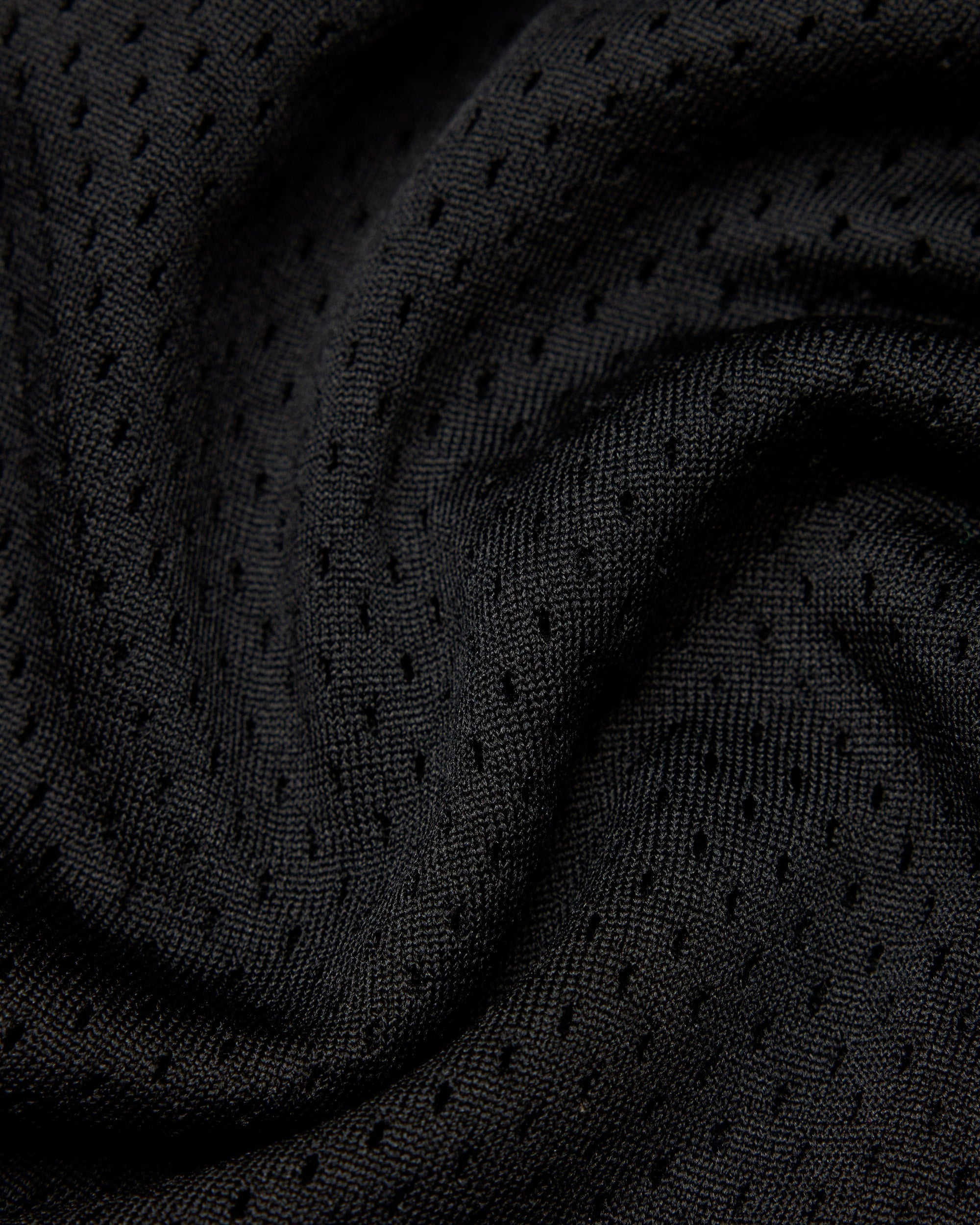 Athletic Mesh Relaxed Short 7"