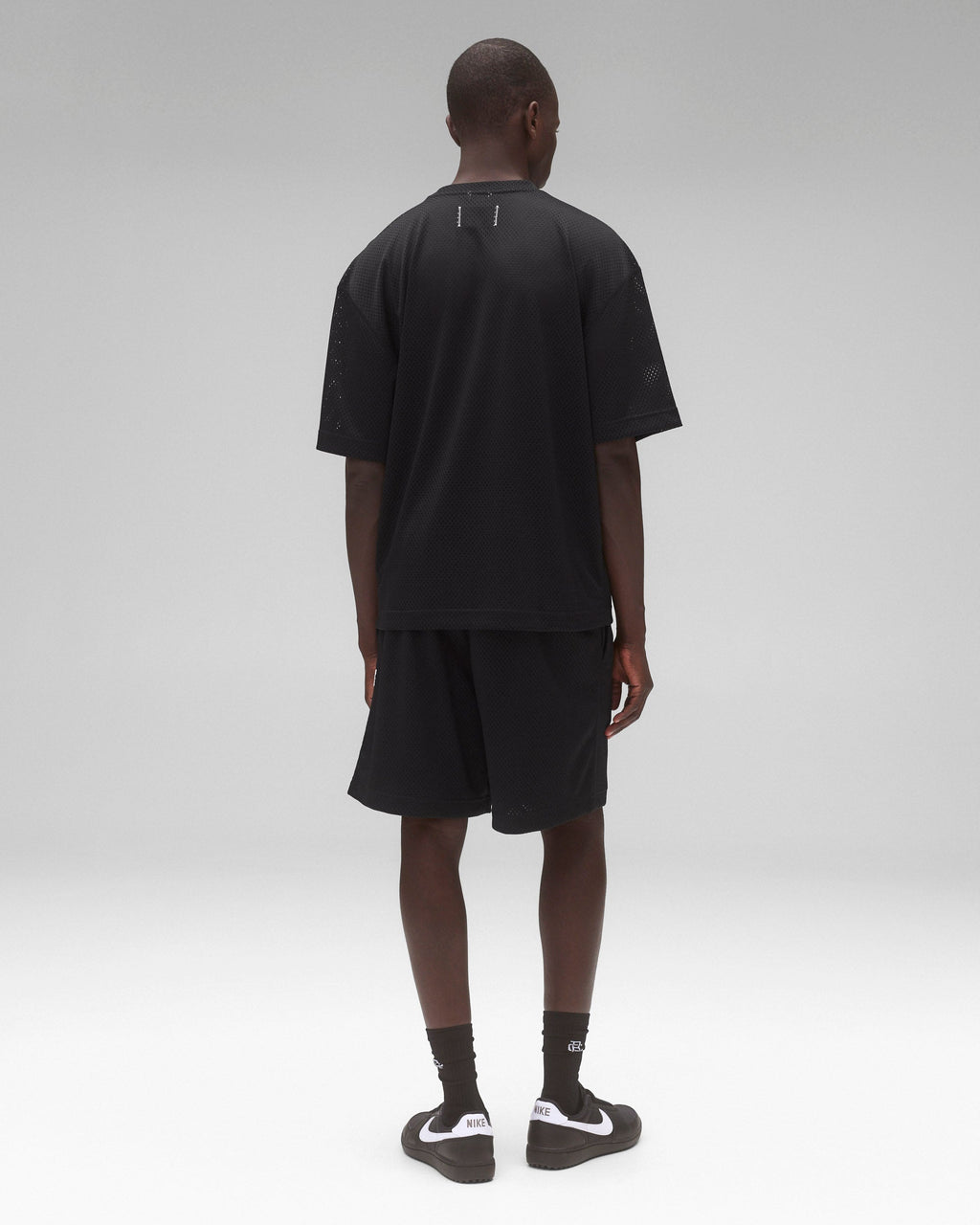 Athletic Mesh Relaxed Short 7"