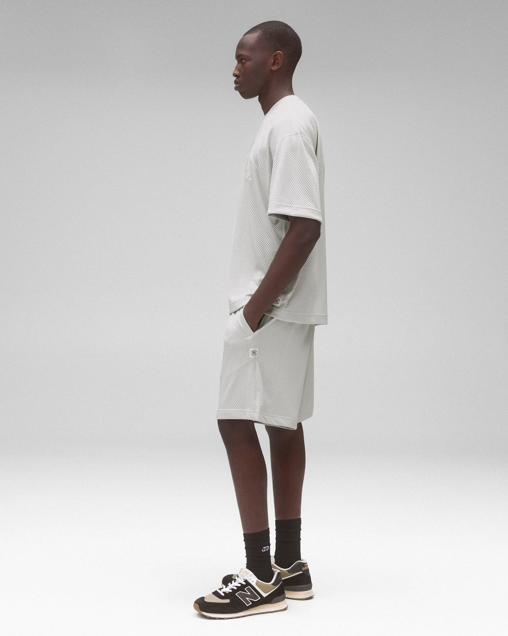 Athletic Mesh Relaxed Short 7"