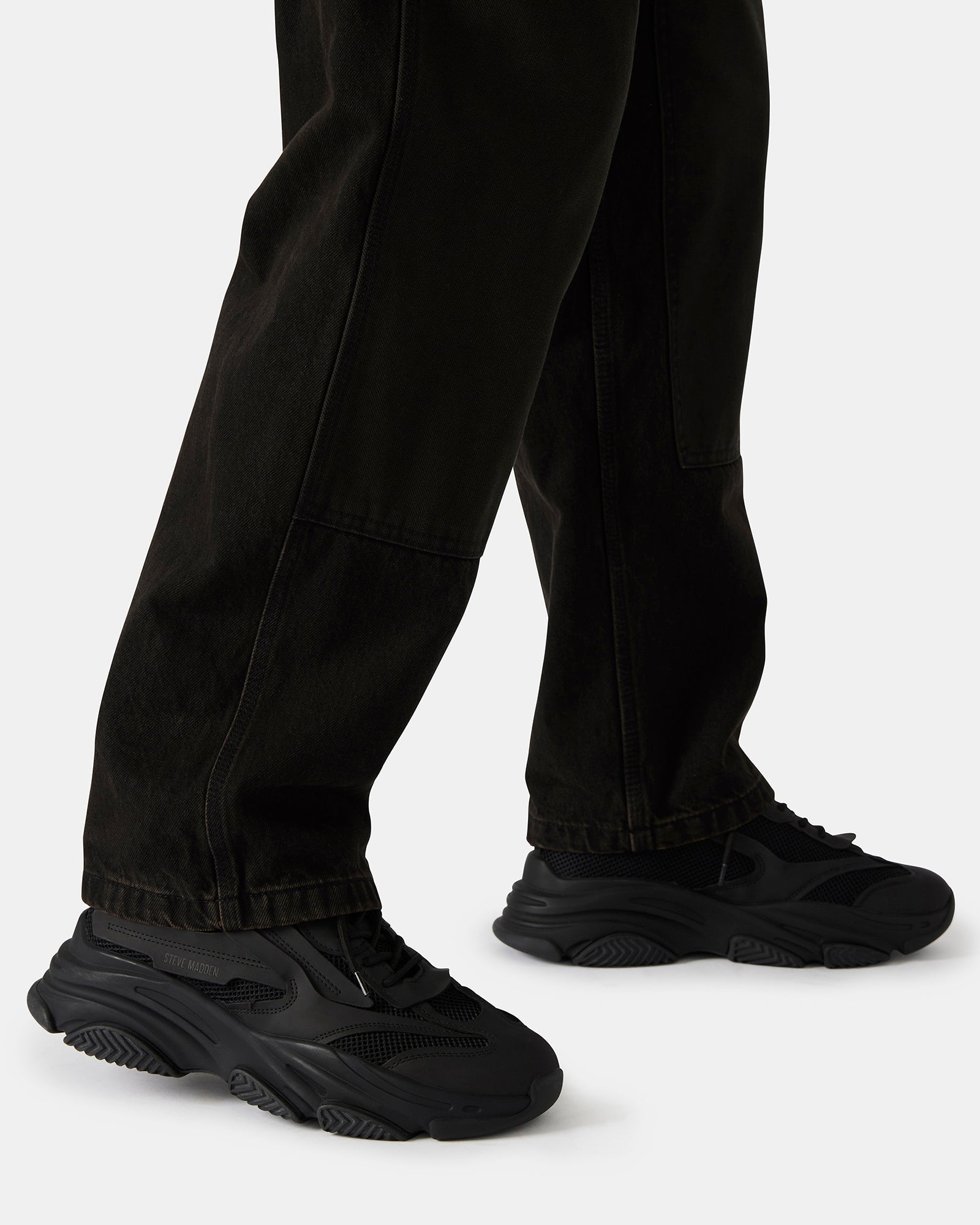 POSSESS BLACK DENIM
