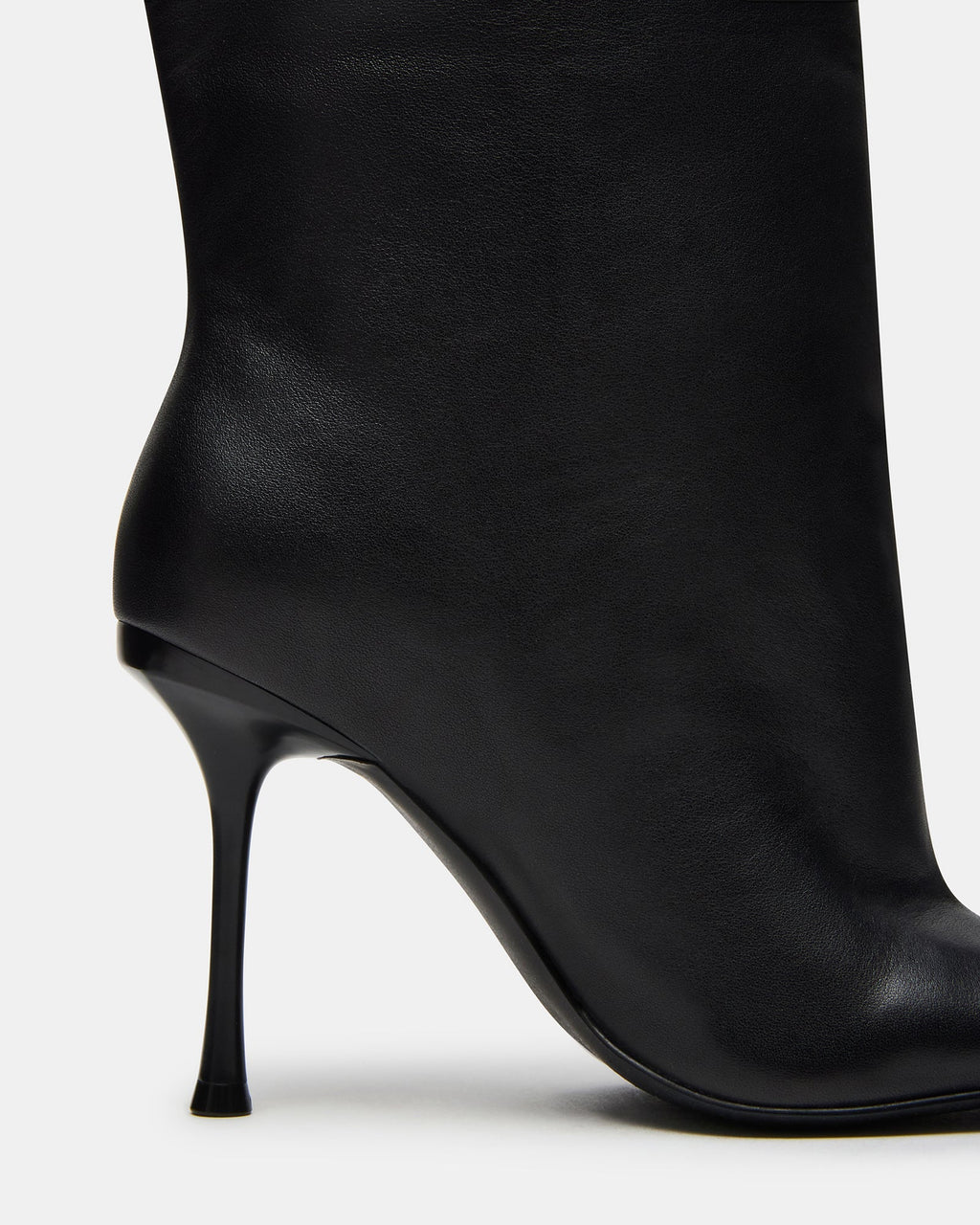 ALLURING BLACK LEATHER