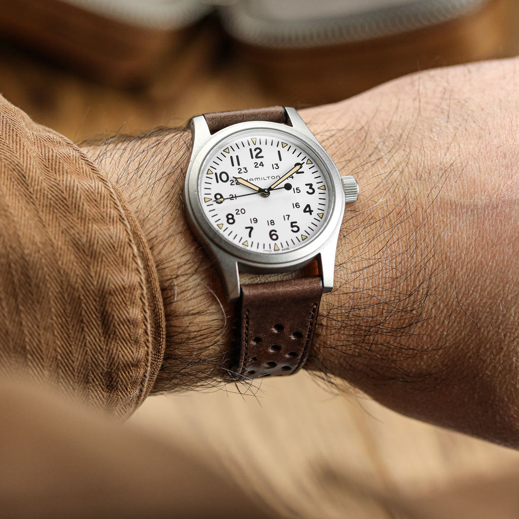 Lav Strap en Cuir Perforé Missouri de WatchGecko - Marron Foncé Élégant