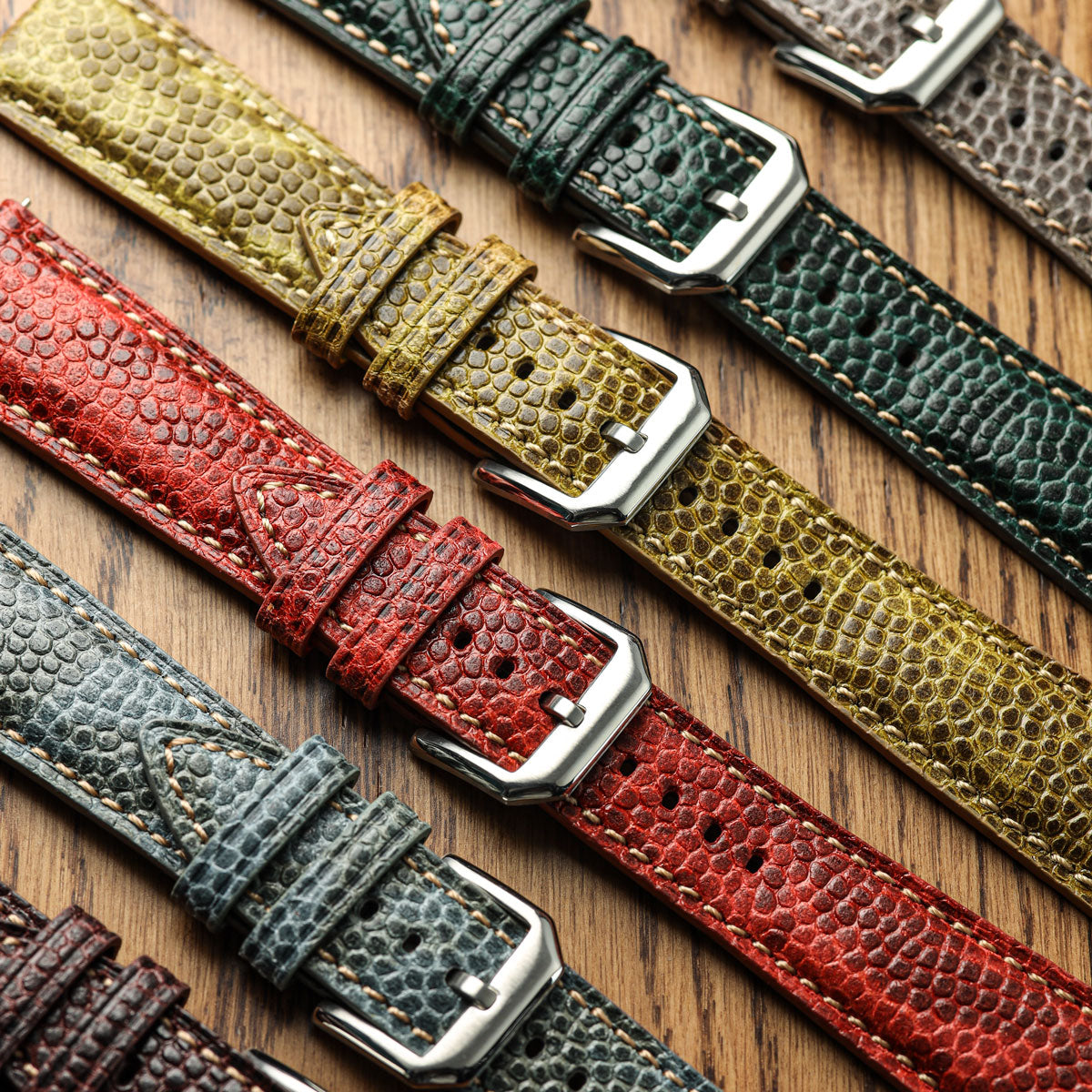 BraceletMontre en Cuir Pailleté Adassa - Vert Caviar Élégant