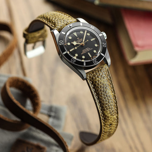 Bracelet en cuir rembourré Adassa avec boucle, couleur Caviar Jaune Océan