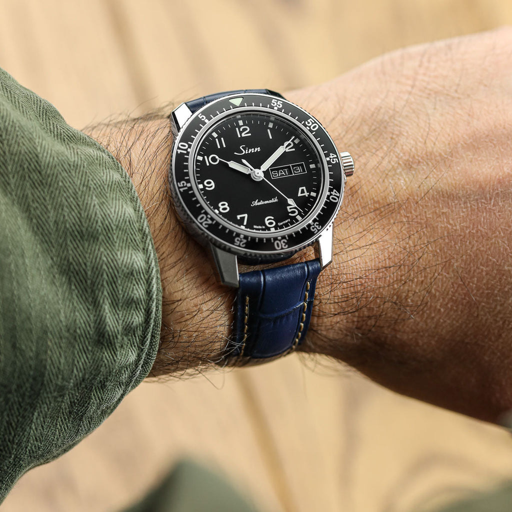 Bracelet en cuir véritable avec impression d'alligator Carolina - Bleu Oxford élégant