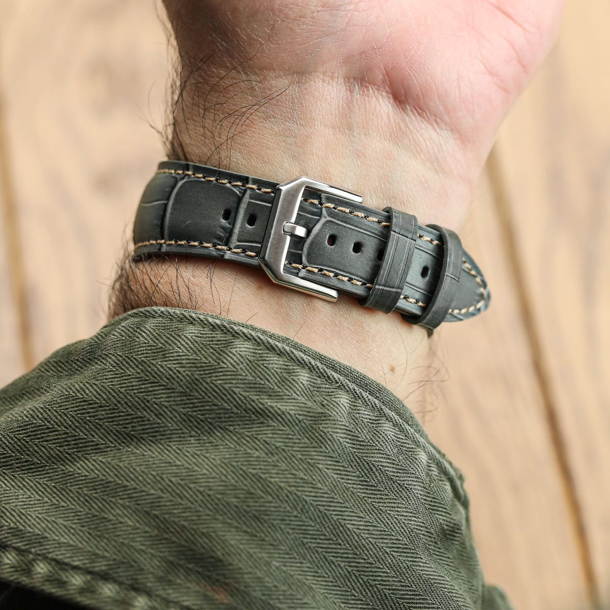 Bracelet de montre en cuir véritable avec imprimé alligator Carolina - Gris graphite élégante