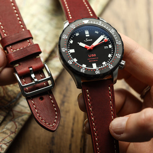Bracelet de Montre en Cuir Plat Brixham - Style Vintage Horse Fou Rouge Scarlet