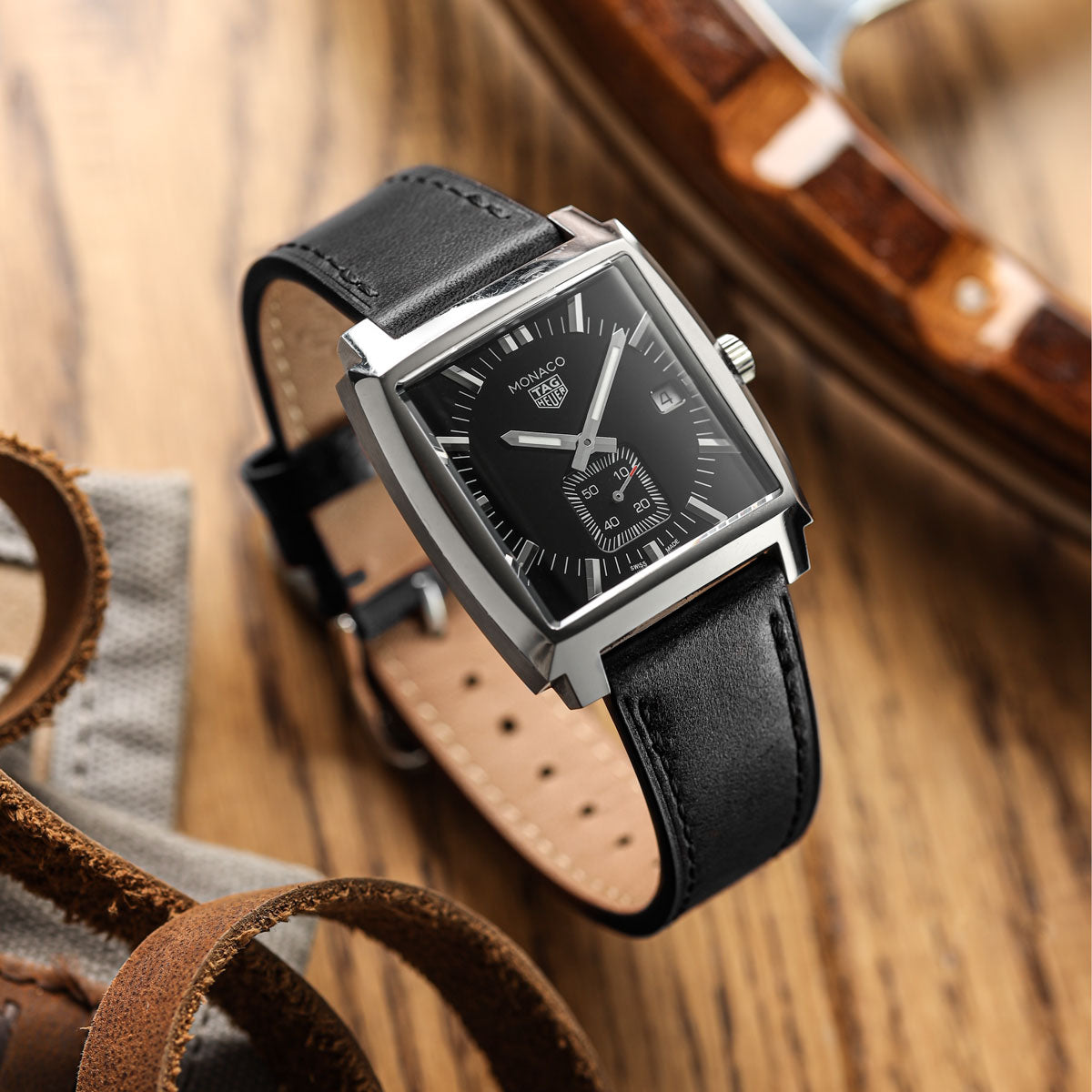 Bracelet de montre en cuir plat Brixham - Élégance intemporelle en noir profond