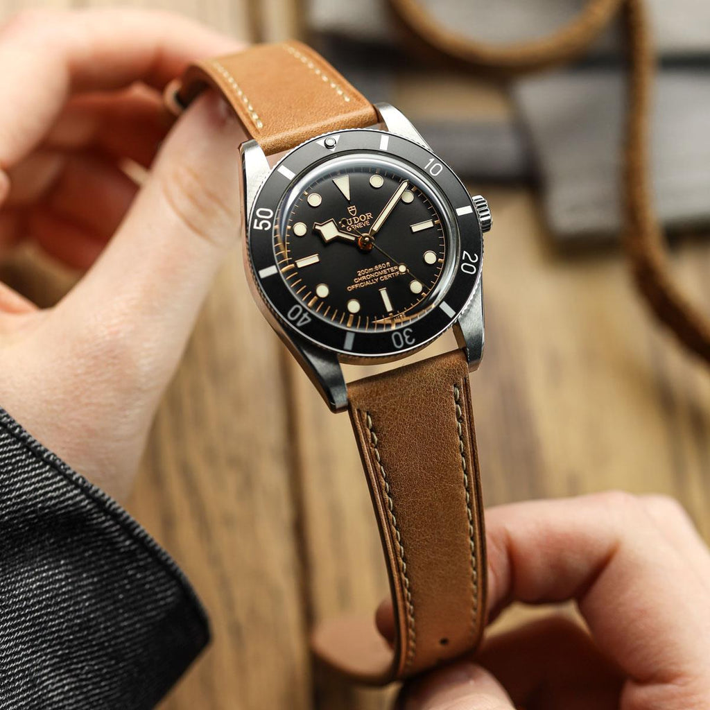 Bracelet de montre en cuir plat Brixham en brun clair pastel - Élégance douce et raffinée