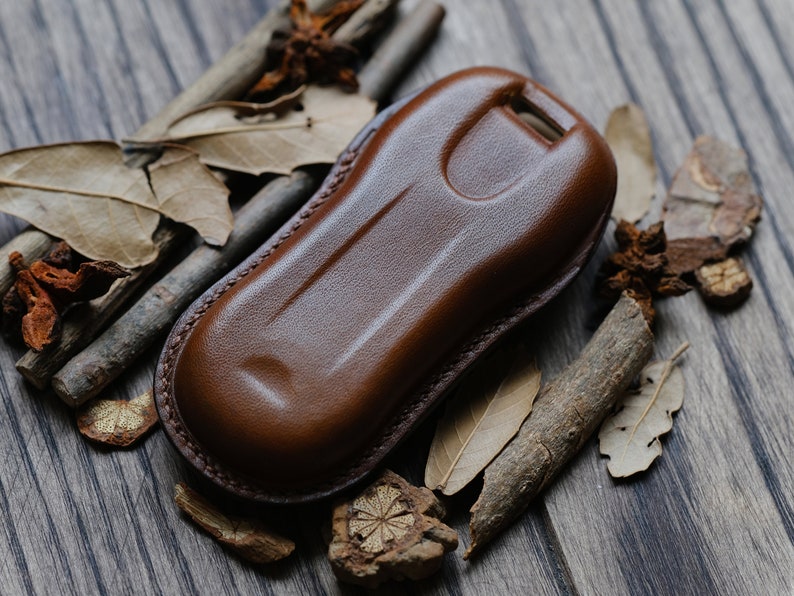 Personalized Leather Key Cover Case For Keyless Remotes Entry Key Fob Porsche 911 718 Cayenne Macan Taycan Panamera ... Gift For Him