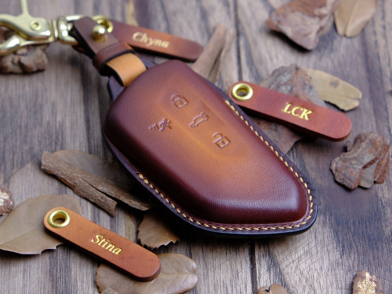 Leather Key Case For Volkswagen Id.4 Id.3, Fits Models VW Golf MK8 GTI Golf 8, Seat Leon (MK4), Seat Tarraco, Seat Ateca, Skoda Octavia