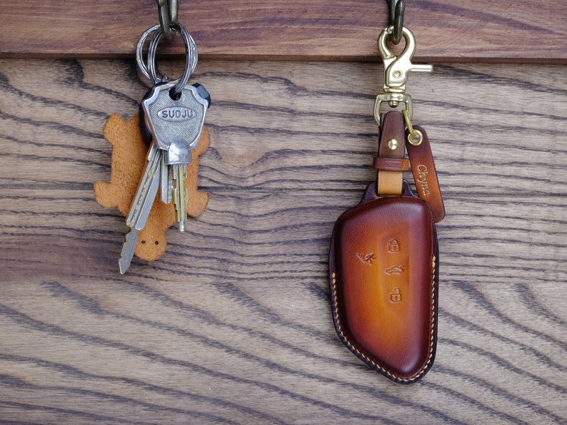 Leather Key Case For Volkswagen Id.4 Id.3, Fits Models VW Golf MK8 GTI Golf 8, Seat Leon (MK4), Seat Tarraco, Seat Ateca, Skoda Octavia