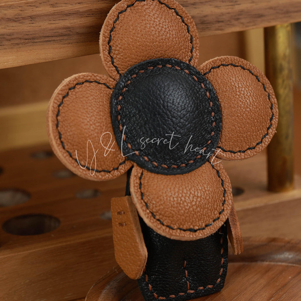 Leather Flower Charm, Handmade Floral Charm, Cute Flower Leather Handbag/ Purse Charm, Flower Keychain, Kelly Bag Charms, Leather Gift