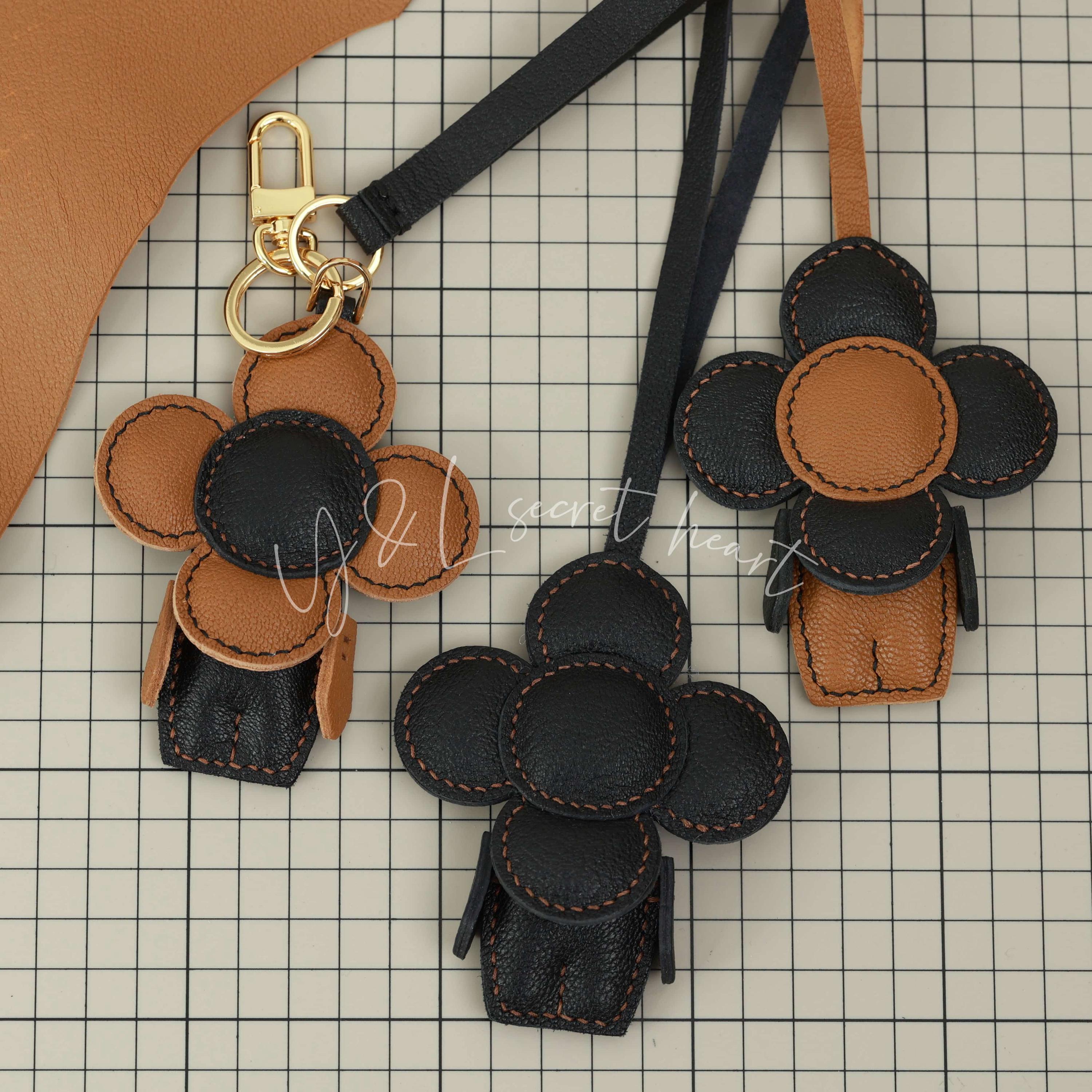 Leather Flower Charm, Handmade Floral Charm, Cute Flower Leather Handbag/ Purse Charm, Flower Keychain, Kelly Bag Charms, Leather Gift