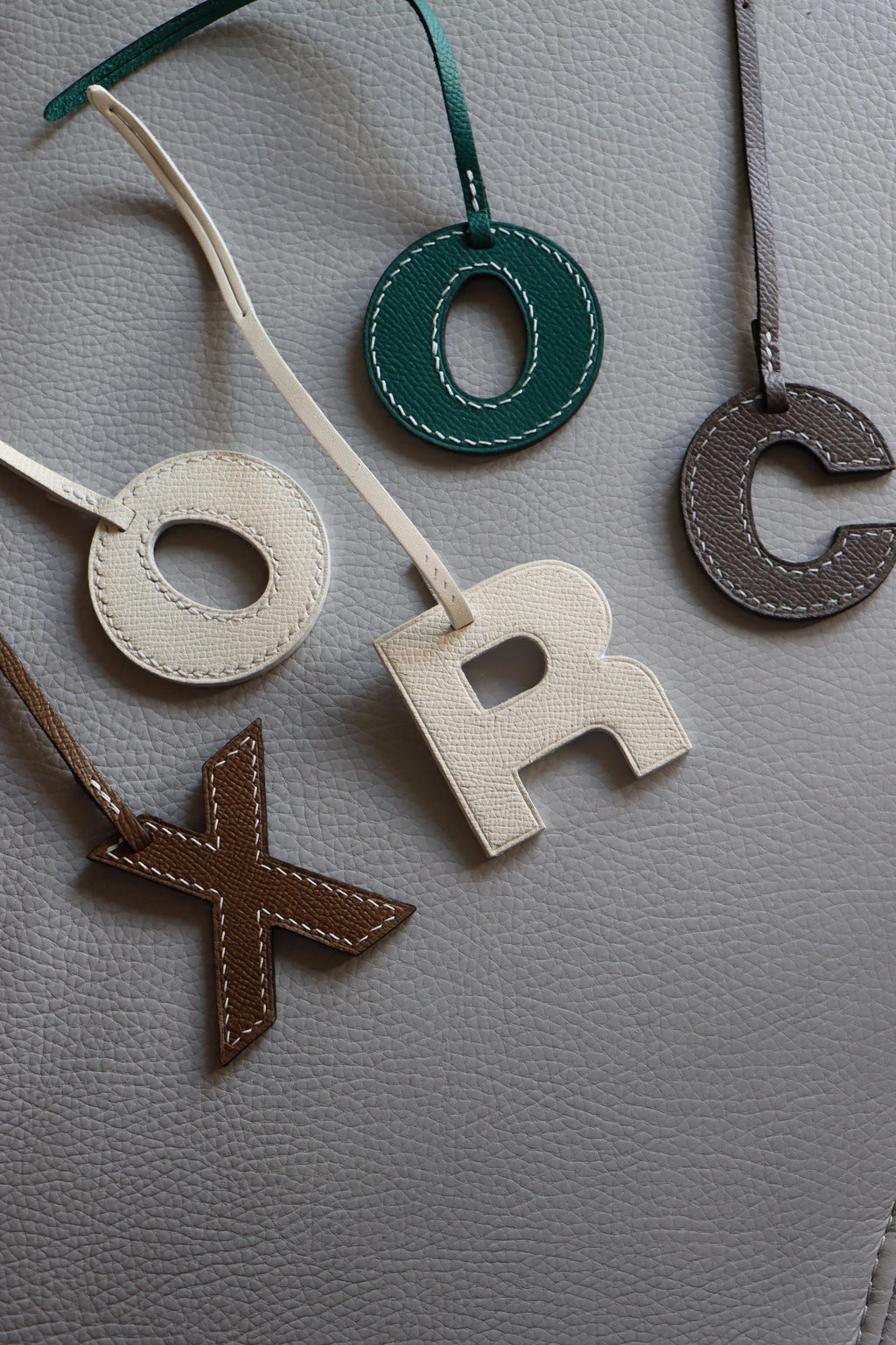 Handmade Leather Alphabet Bag Charm: Personalized Purse Decor