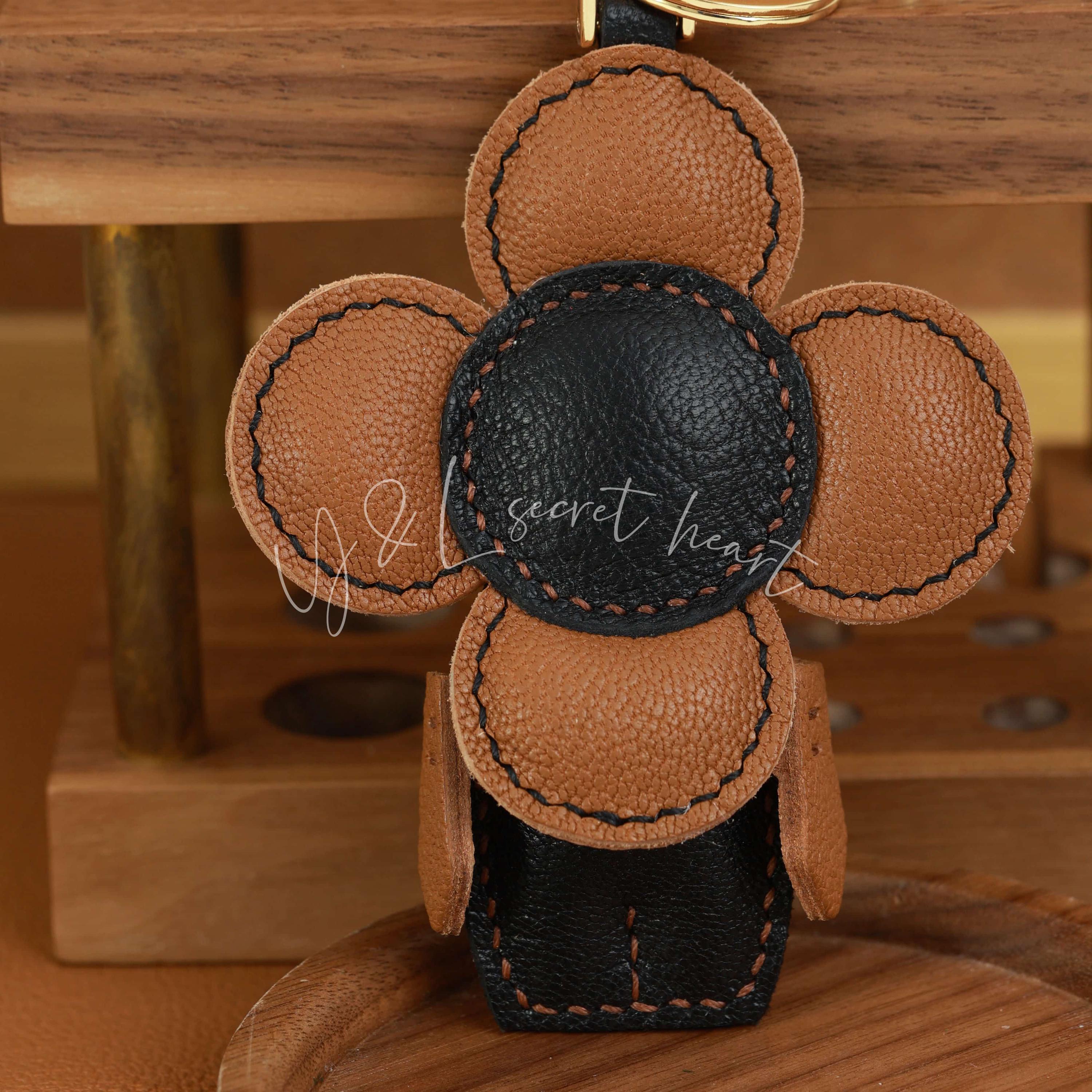Leather Flower Charm, Handmade Floral Charm, Cute Flower Leather Handbag/ Purse Charm, Flower Keychain, Kelly Bag Charms, Leather Gift