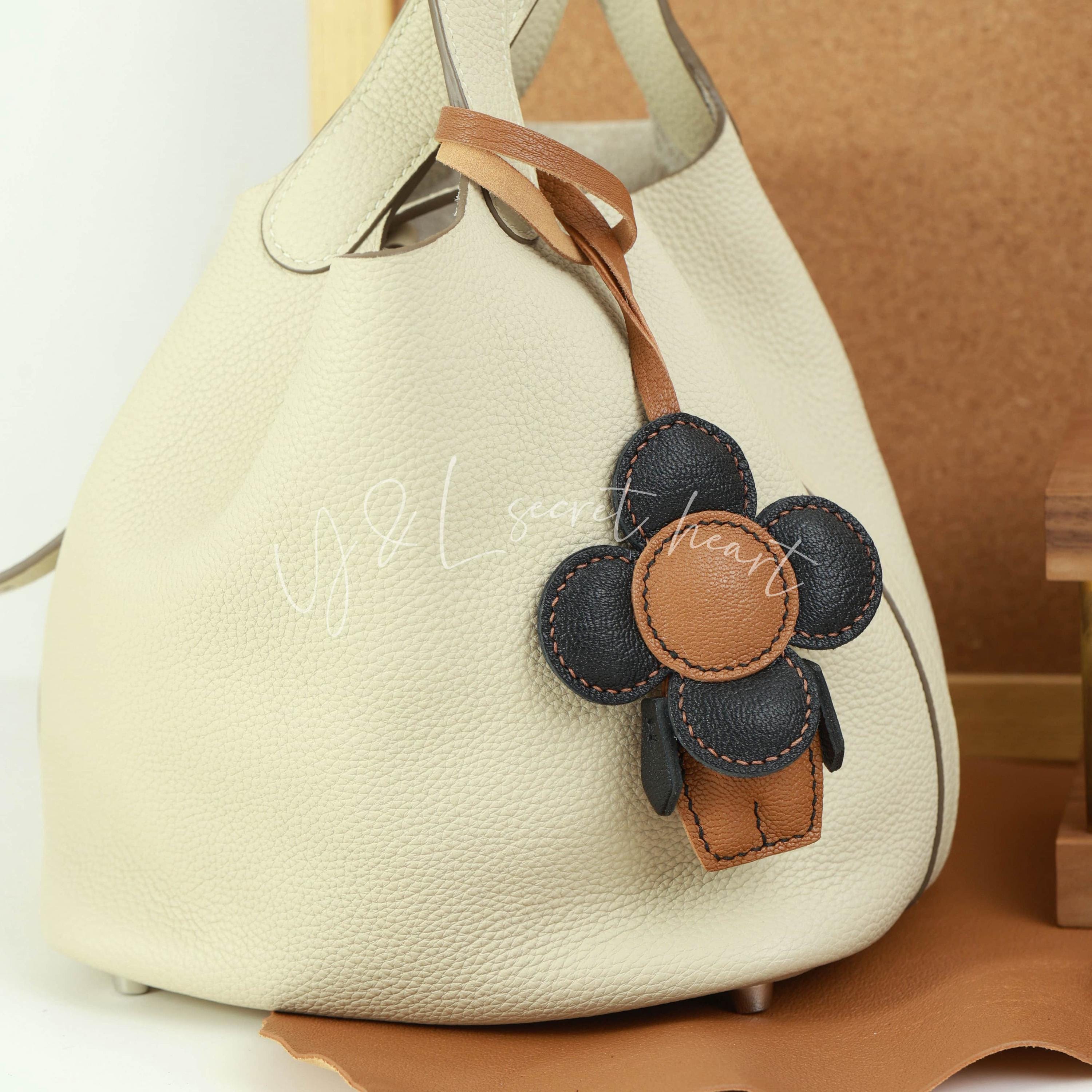 Leather Flower Charm, Handmade Floral Charm, Cute Flower Leather Handbag/ Purse Charm, Flower Keychain, Kelly Bag Charms, Leather Gift