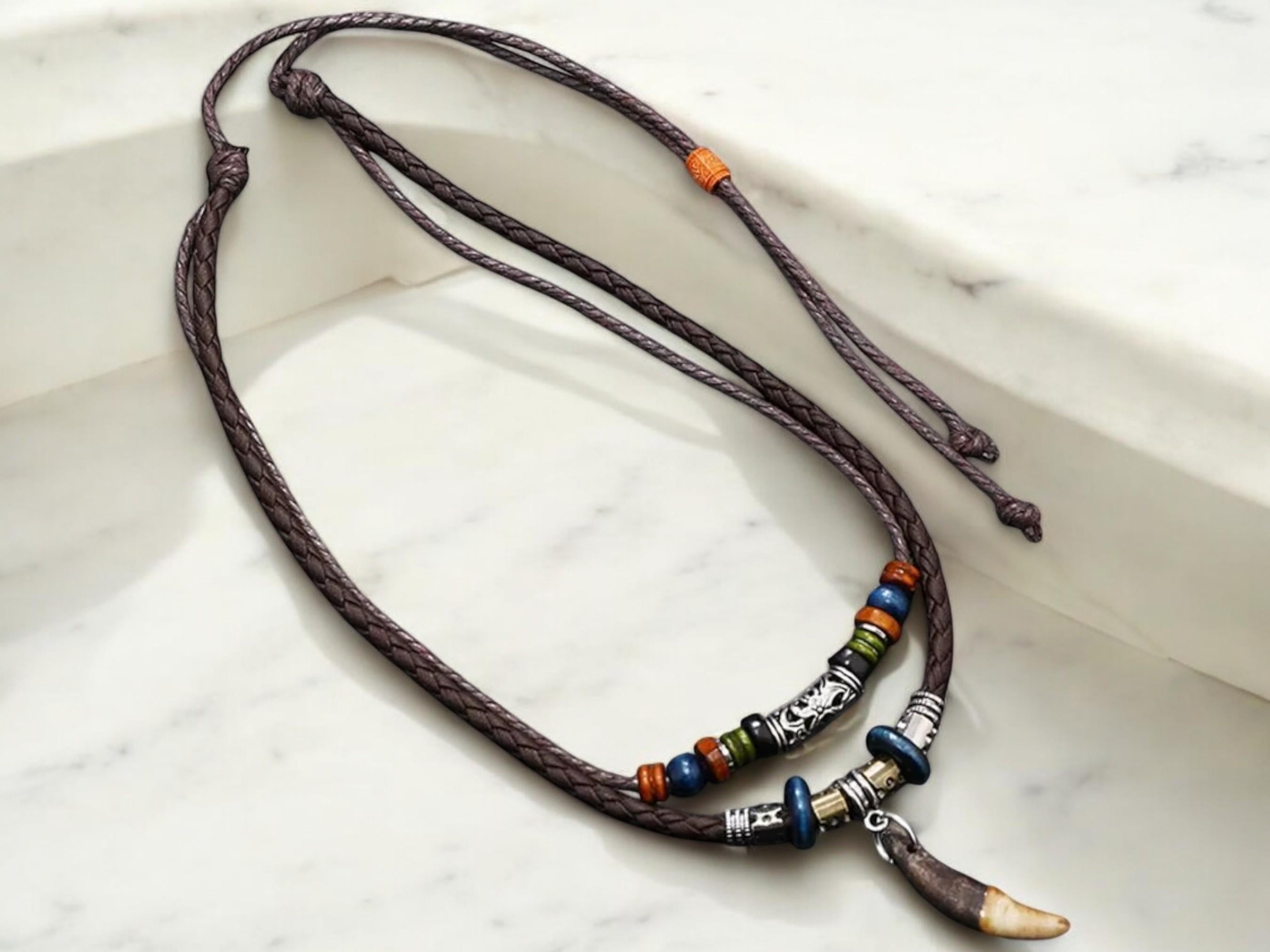 Gothic Wolf Tooth Pendant Necklace – Vintage Multi-Layer Leather &amp; Beaded Prayer Necklace for Men / Women