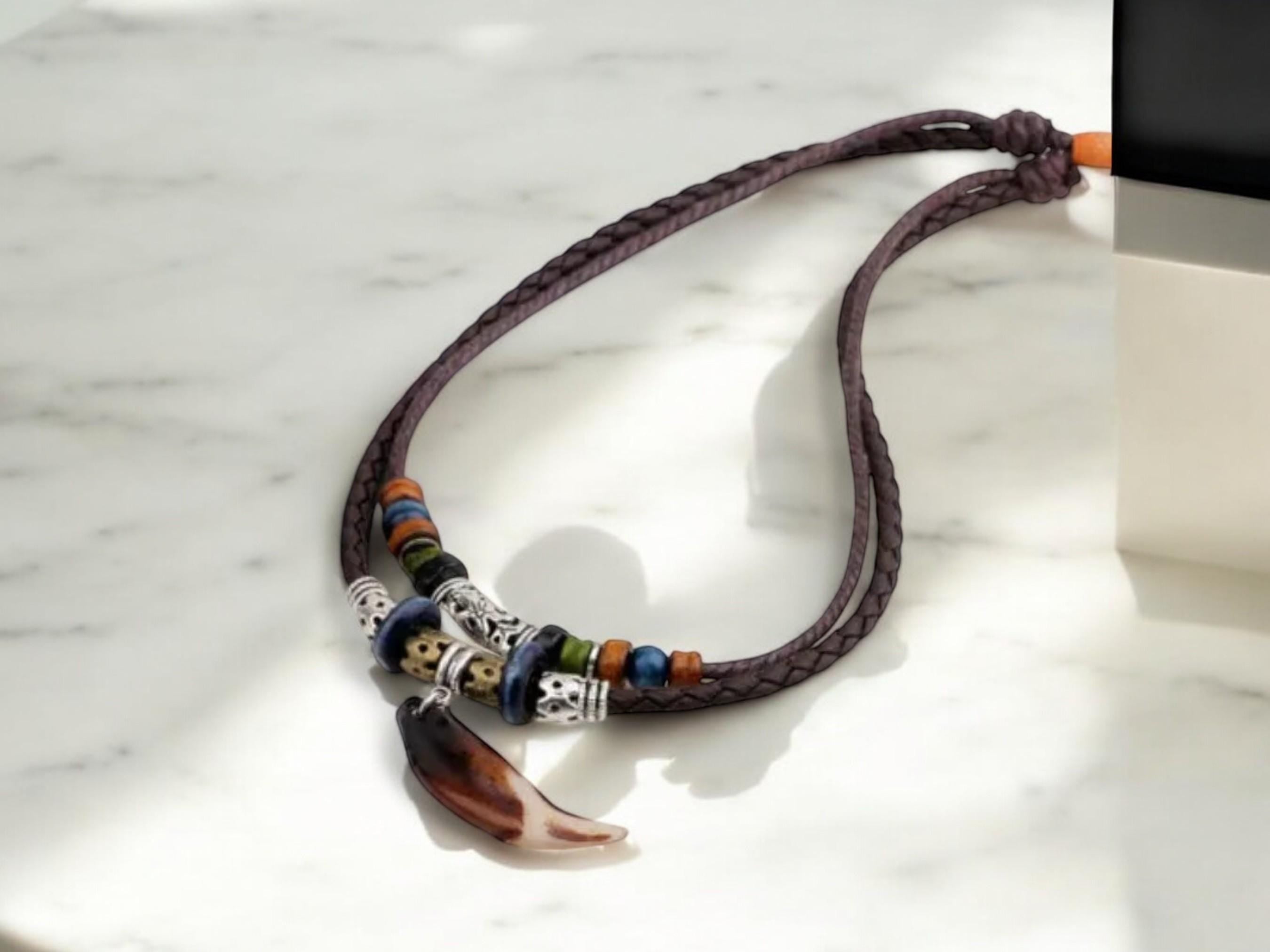 Gothic Wolf Tooth Pendant Necklace – Vintage Multi-Layer Leather &amp; Beaded Prayer Necklace for Men / Women