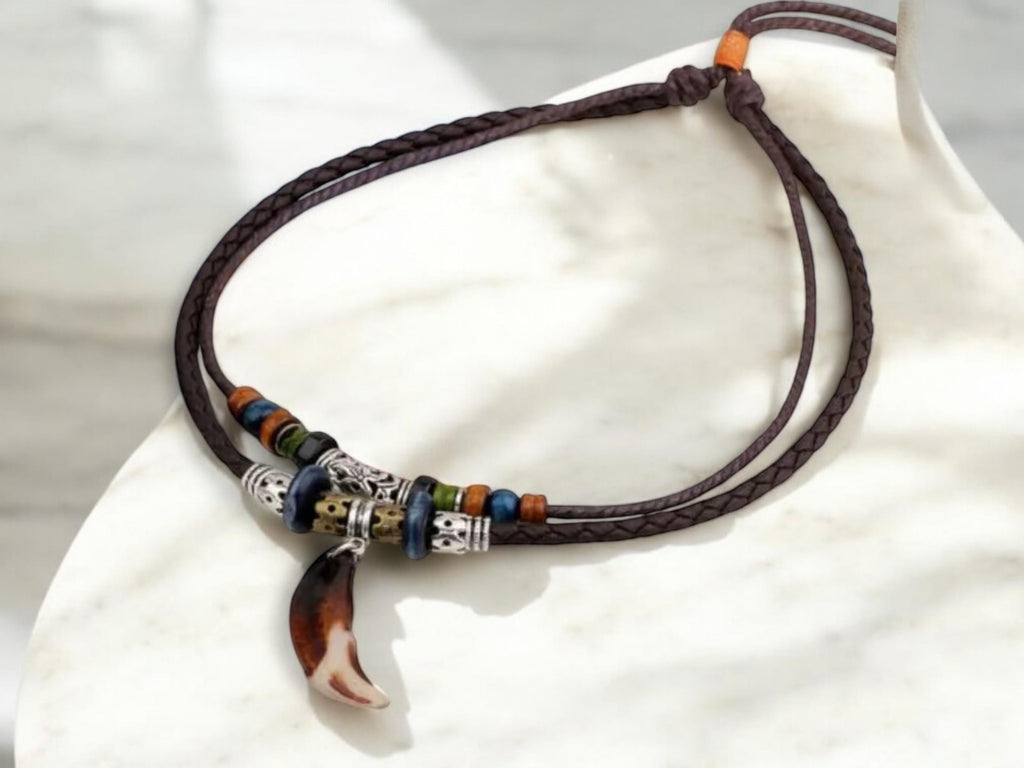 Gothic Wolf Tooth Pendant Necklace – Vintage Multi-Layer Leather &amp; Beaded Prayer Necklace for Men / Women