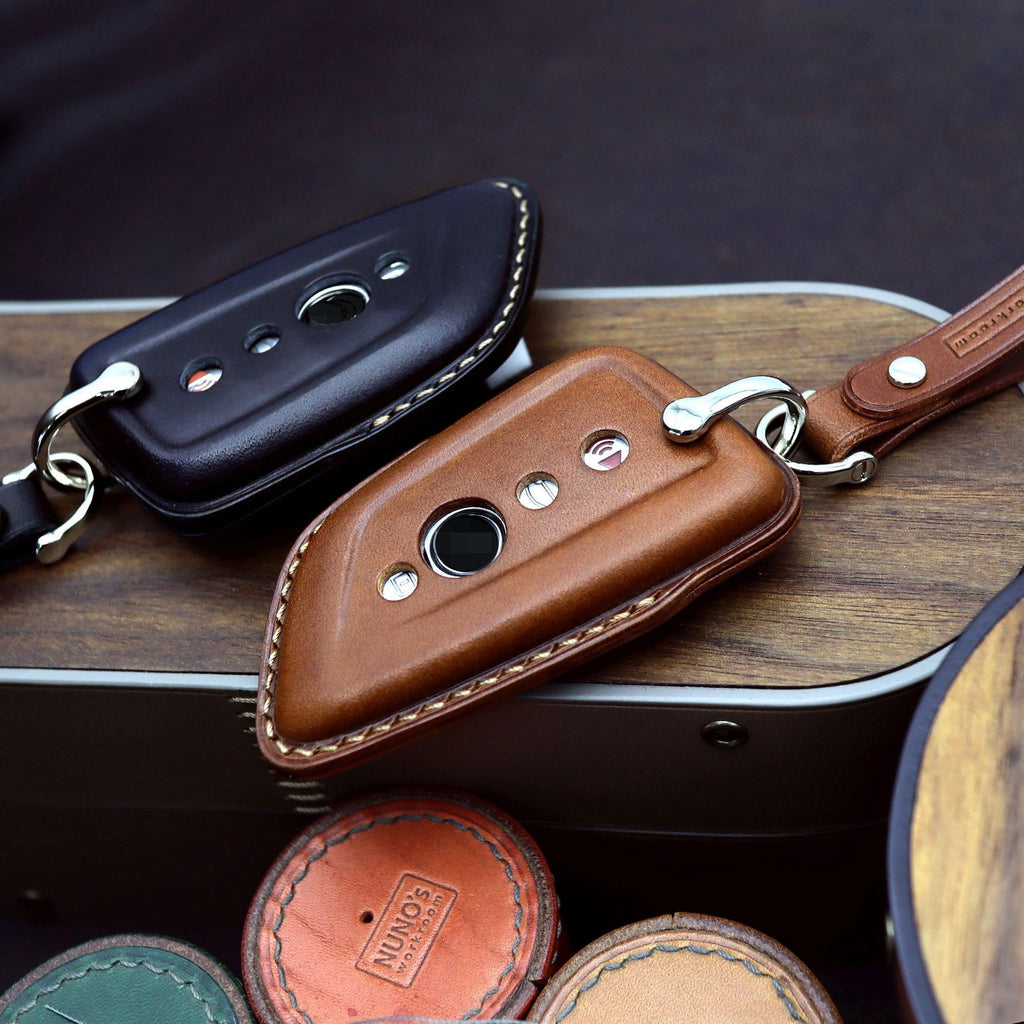Leather BMW Key Fob Cover: Handmade Italian Buttero Leather