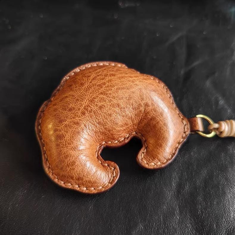 Handmade Leather Croissant Keychain, Realistic French Pastry Bag Charm, Miniature Food Pendant, Unique Gift for Coffee Lover