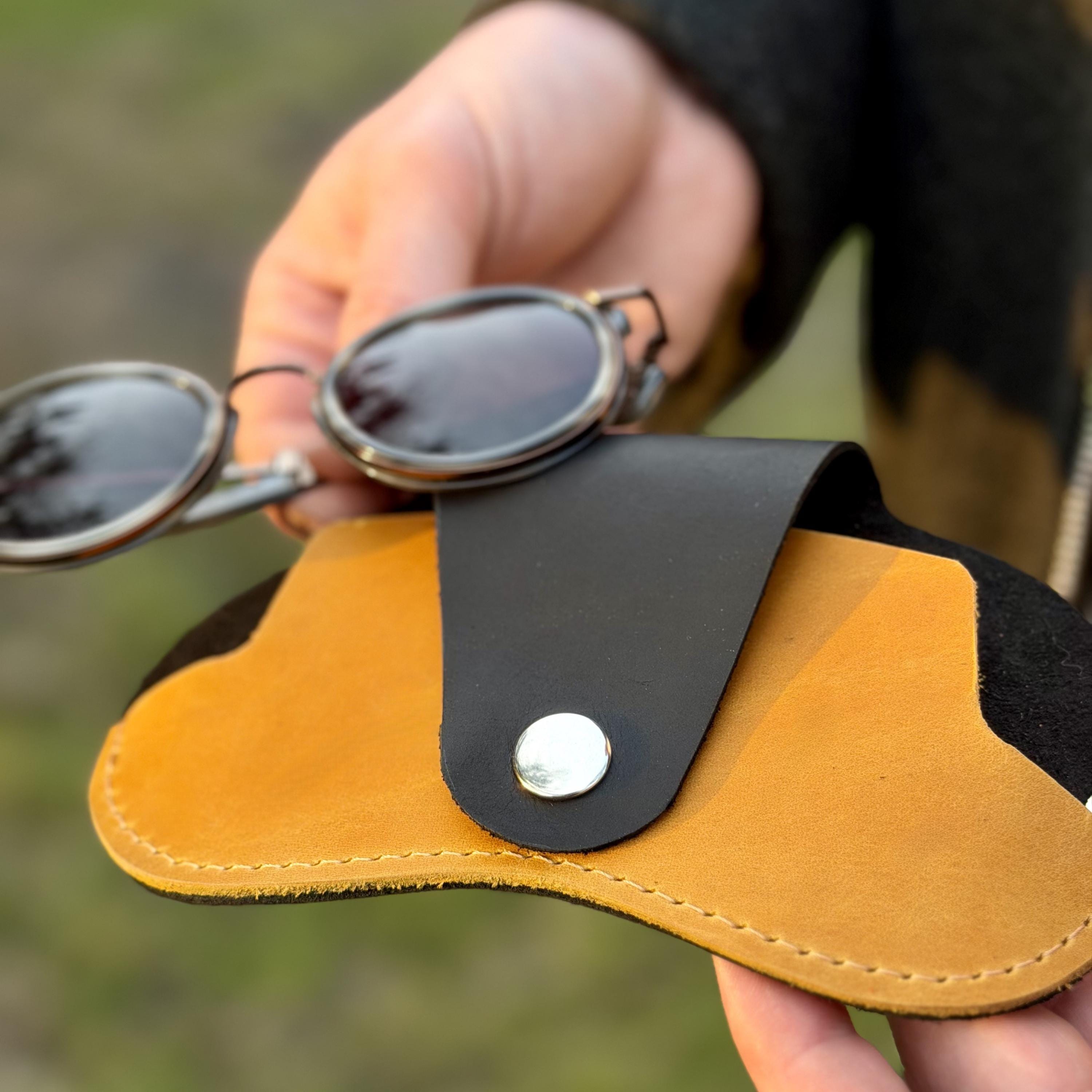 Eyewear case, leather eyeglass holder, glasses cover, leather sunglasses case, personalized gift for him, father's day gift
