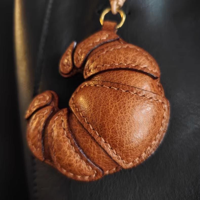 Handmade Leather Croissant Keychain, Realistic French Pastry Bag Charm, Miniature Food Pendant, Unique Gift for Coffee Lover