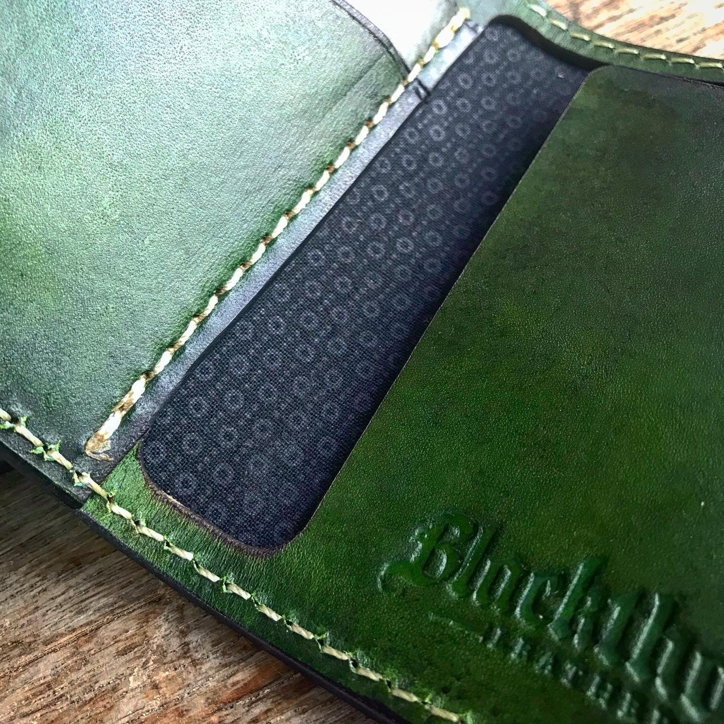 THE GALWAY: Vertical Snap Wallet - Celtic Concho