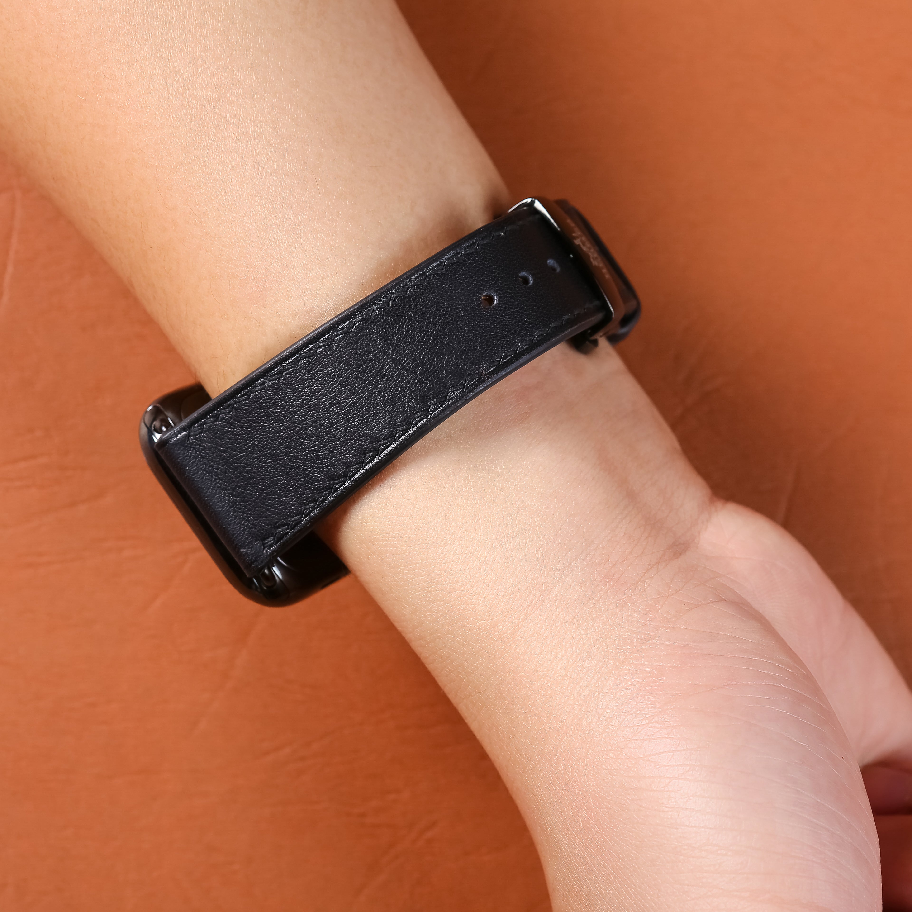 สายนาฬิกา Swift Leather สำหรับ Apple Watch, นาฬิกากลไก