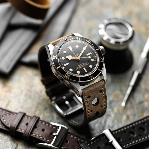 Bracelet pour Montre en Cuir Artisanale Boutsen Cavallo Racing - Beige Élégant et Confortable